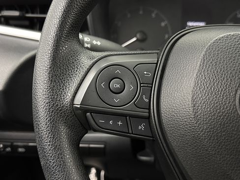 Used 2024 Toyota Corolla LE image 18