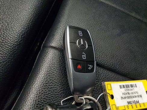 Used 2020 Mercedes-Benz GLB 250 4MATIC image 27