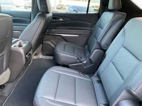 New 2026 Chevrolet Traverse LT w/ Sun and Wheel Package image 14