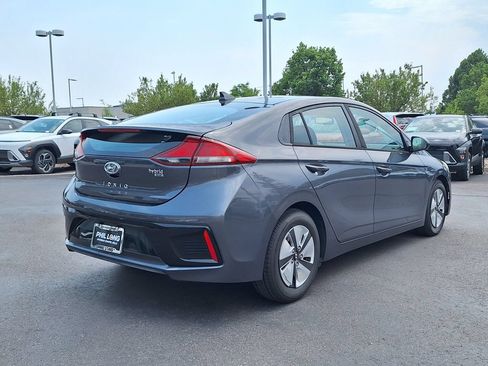 Used 2018 Hyundai Ioniq Blue FWD image 3