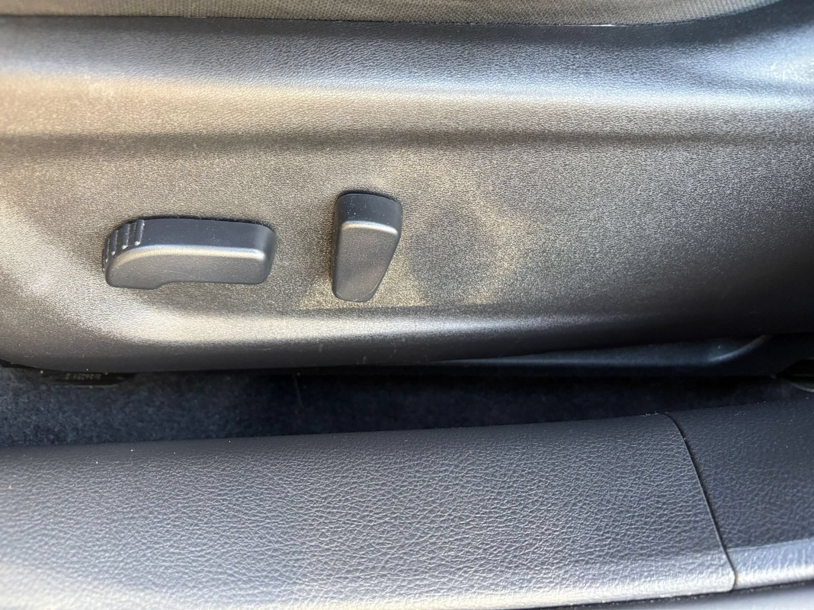 Used 2025 Nissan Altima 2.5 SV FWD image 21