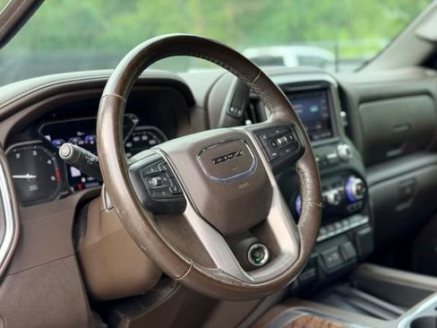 Used 2022 GMC Sierra 2500 Denali AWD/4WD image 9