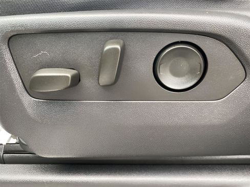 Used 2023 Chevrolet Silverado 1500 LT Trail Boss w/ Protection Package image 16