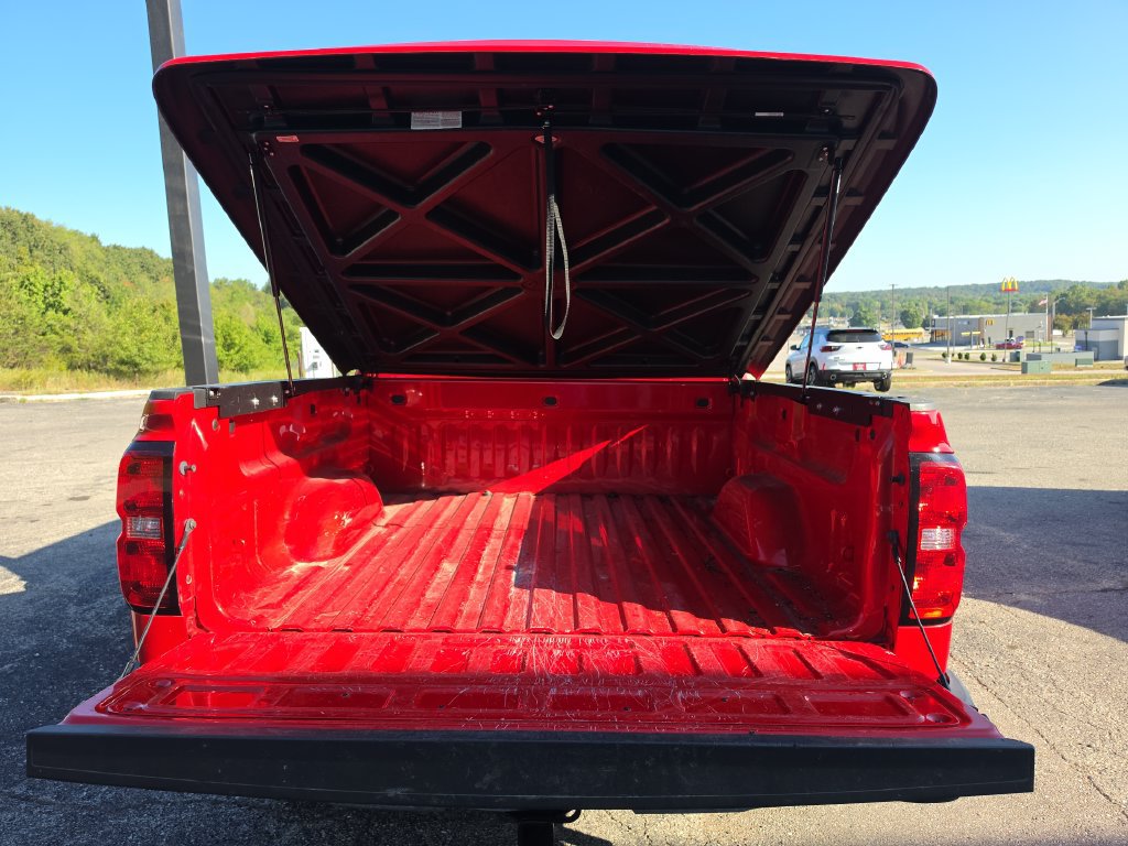 Used 2017 Chevrolet Silverado 1500 LT w/ All Star Edition AWD/4WD image 8