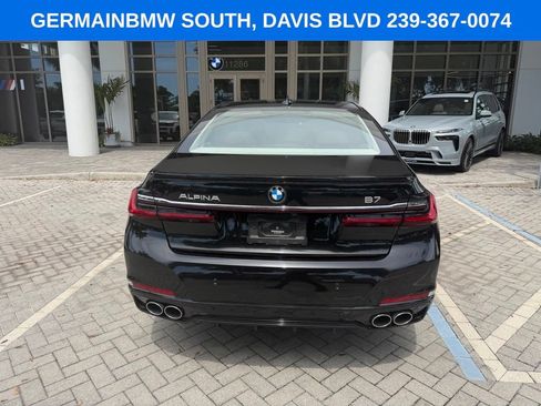 Used 2022 BMW ALPINA B7 xDrive AWD/4WD image 13