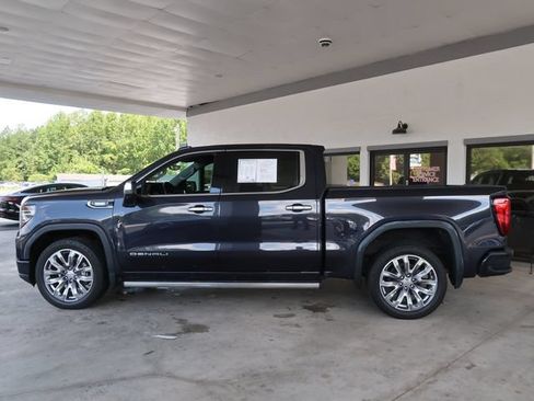 Used 2023 GMC Sierra 1500 Denali w/ Denali Reserve Package AWD/4WD image 4