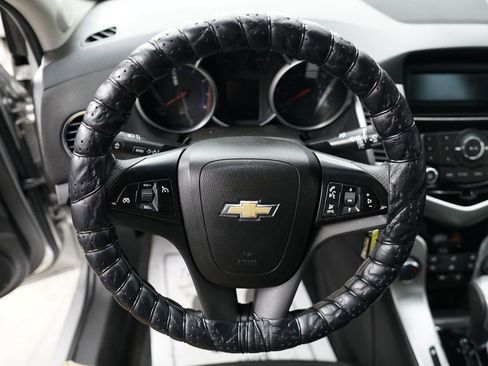 Used 2016 Chevrolet Cruze LT image 21