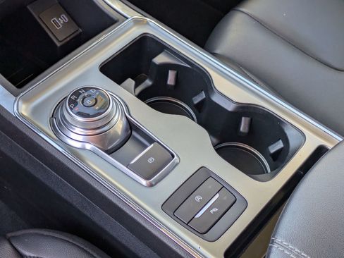 Certified 2022 Ford Edge Titanium w/ Class II Trailer Tow Package image 26