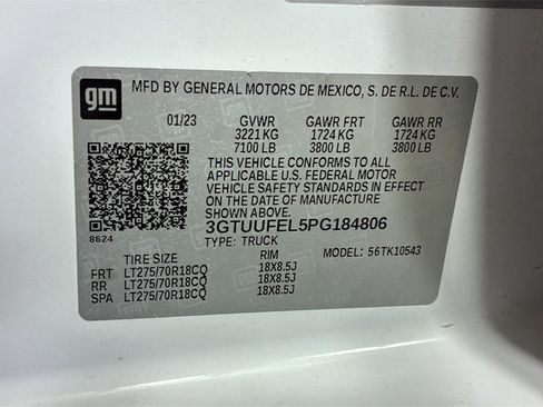 Used 2023 GMC Sierra 1500 AT4X image 32