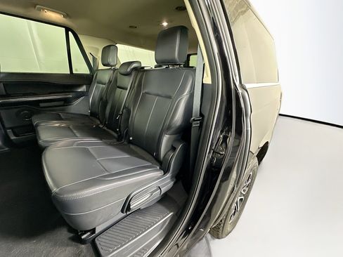 Used 2024 Ford Expedition Max XLT image 26