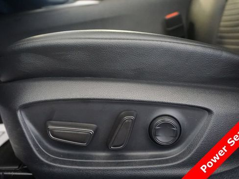 Certified 2023 Toyota Camry SE FWD image 7