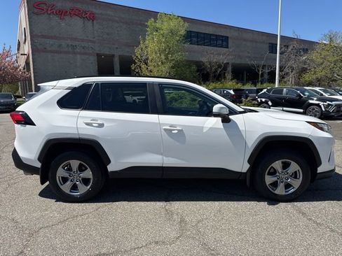 Used 2023 Toyota RAV4 XLE w/ XLE Grade Weather Package AWD/4WD image 12