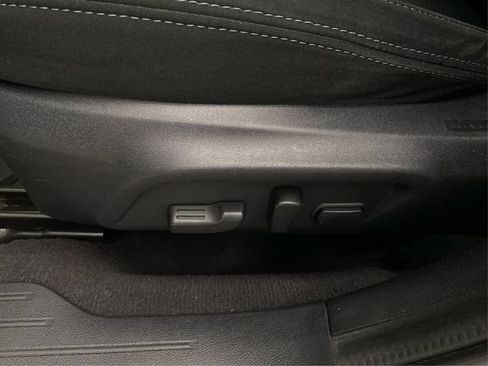 Used 2016 Subaru Legacy 2.5i Premium AWD/4WD image 24