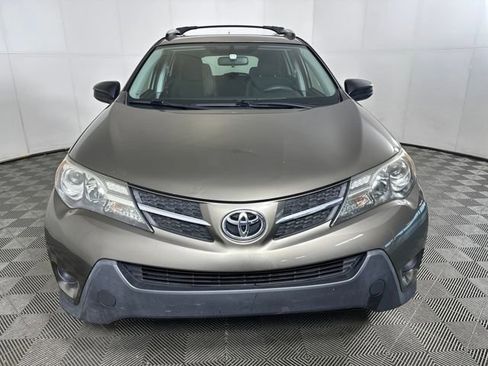 Used 2015 Toyota RAV4 LE image 8
