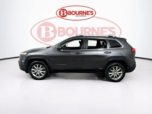 Used 2018 Jeep Cherokee Limited AWD/4WD image 8