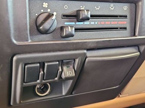 Used 1997 Jeep Wrangler Sahara AWD/4WD image 18