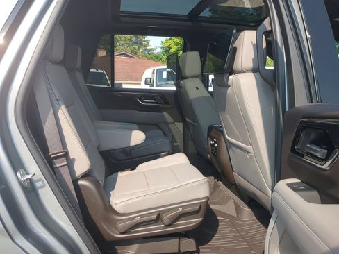 New 2026 GMC Yukon Elevation w/ Elevation Premium Package AWD/4WD image 28