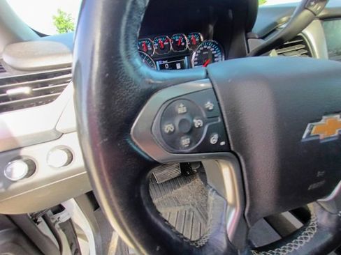 Used 2019 Chevrolet Suburban LT AWD/4WD image 24