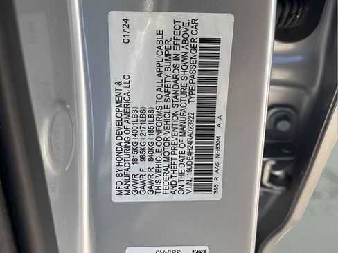 Used 2024 Acura Integra image 33