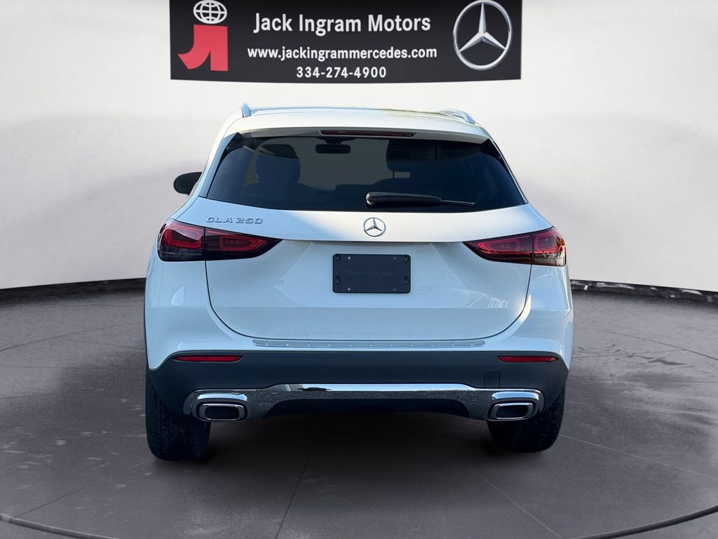 Certified 2022 Mercedes-Benz GLA 250 w/ Premium Package Lite image 4