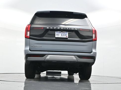 Used 2025 Ford Expedition Platinum w/ Driver's Package AWD/4WD image 50