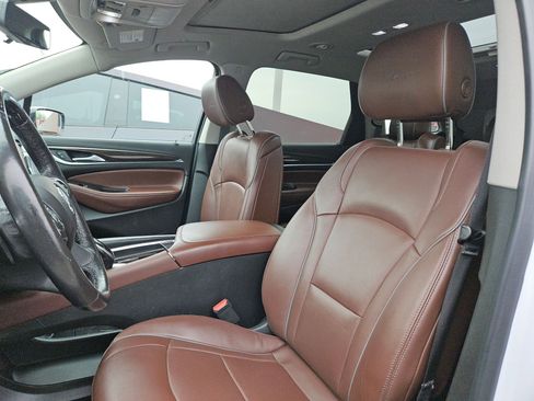 Certified 2021 Buick Enclave Avenir w/ Avenir Technology Package FWD image 13