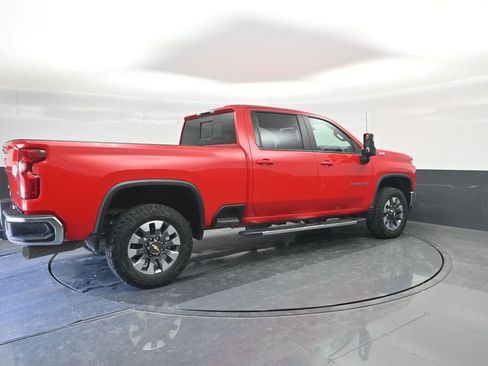 Used 2022 Chevrolet Silverado 2500 LT w/ Convenience Package image 15