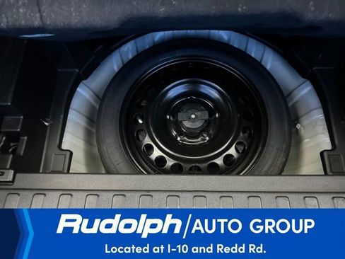 Used 2023 GMC Terrain SLE w/ Driver Convenience Package image 36