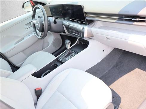 Used 2025 Hyundai Kona SEL AWD/4WD image 28