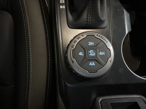 New 2025 Ford Bronco Outer Banks w/ Sasquatch Package AWD/4WD image 20