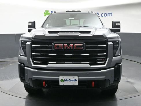 New 2026 GMC Sierra 2500 AT4 w/ AT4 Premium Plus Package AWD/4WD image 5