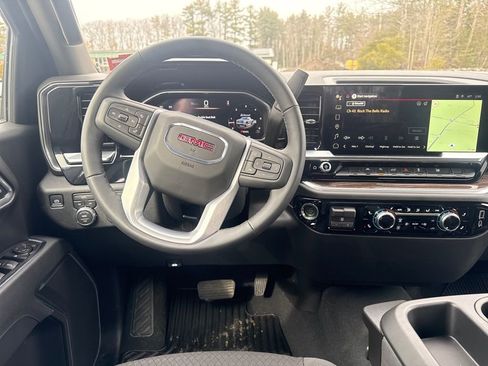 New 2026 GMC Sierra 1500 Elevation image 14