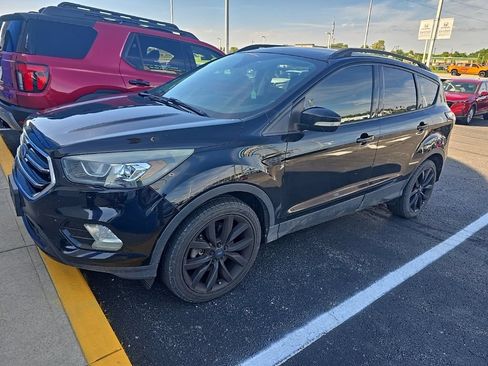 Used 2017 Ford Escape Titanium AWD/4WD image 2