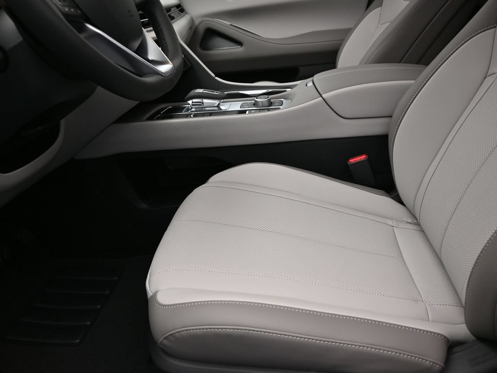 Used 2026 INFINITI QX60 Pure w/ Cargo Package FWD image 13
