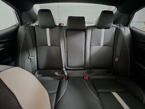 Used 2026 Toyota Camry SE image 33