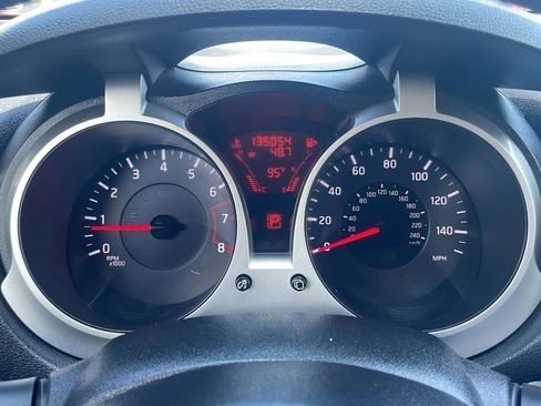 Used 2012 Nissan Juke SV image 27