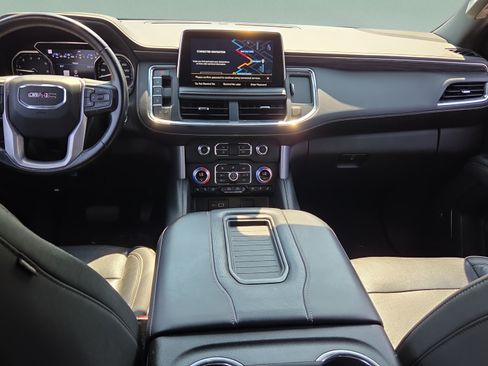 Used 2021 GMC Yukon SLT w/ Rear Media and Nav Package AWD/4WD image 13