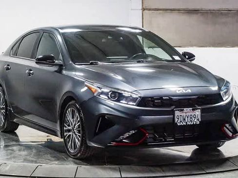 Used 2023 Kia Forte GT-Line image 3