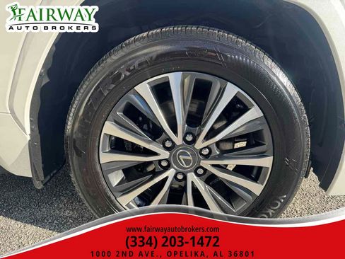 Used 2024 Lexus LX 600 4WD w/ Interior Upgrade Package image 36