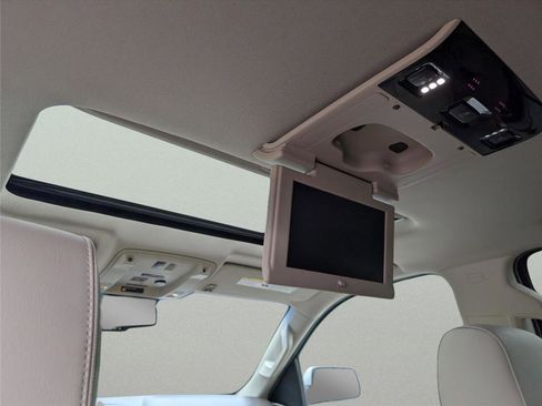 Used 2019 GMC Yukon Denali w/ Denali Ultimate Package image 31