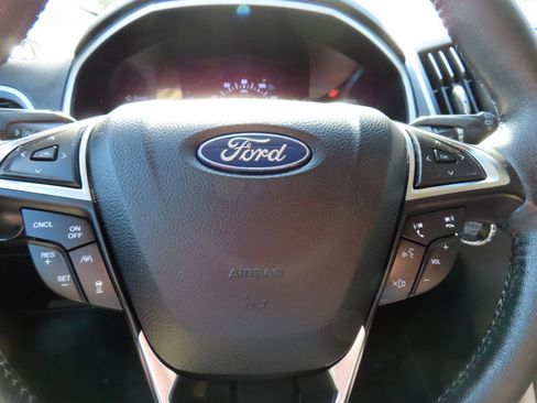 Used 2020 Ford Edge SEL FWD image 27