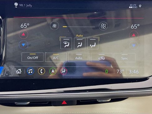 Used 2023 Buick Envision Avenir AWD/4WD image 16