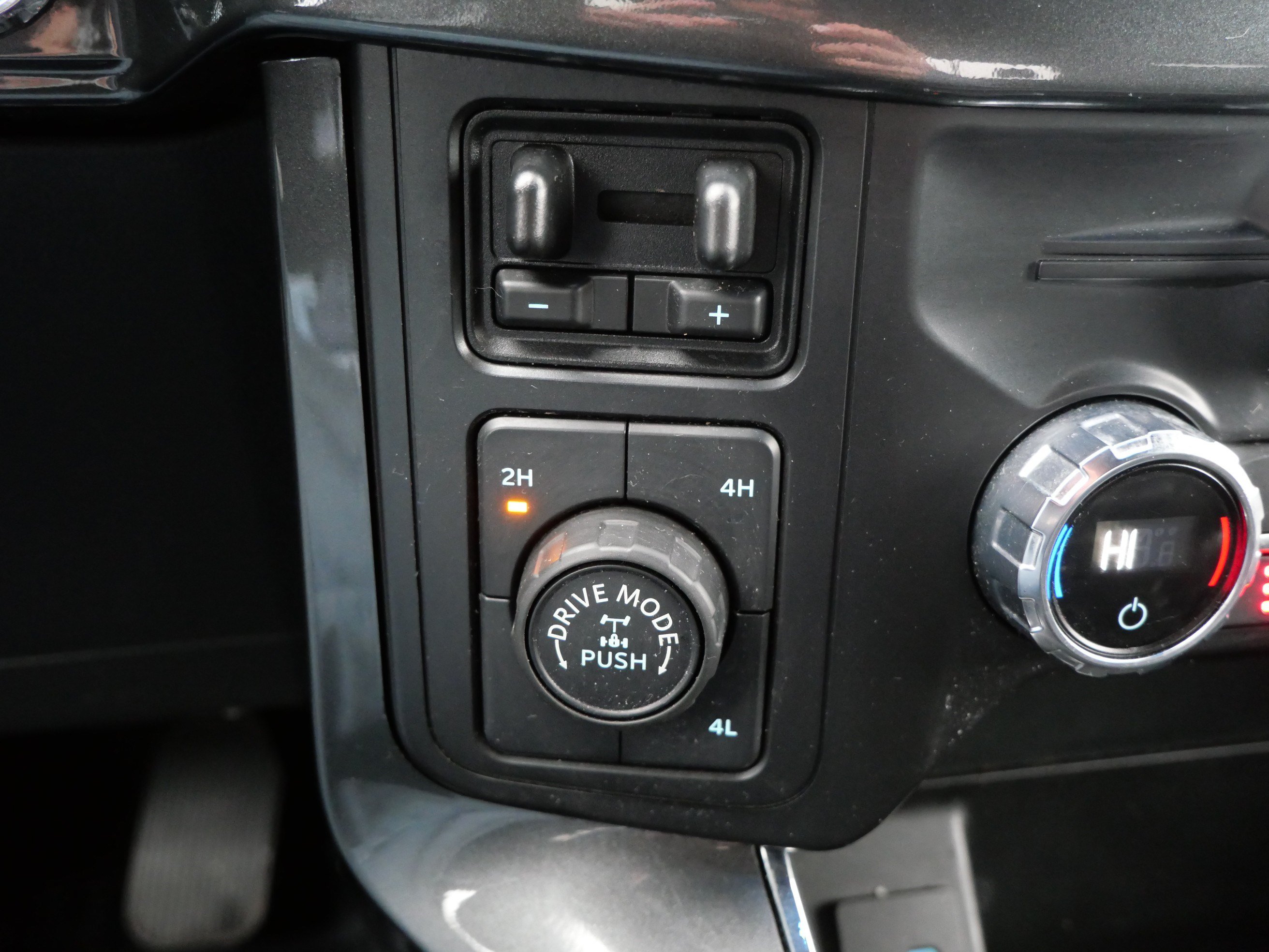 Certified 2021 Ford F150 XLT w/ Equipment Group 302A High AWD/4WD image 30