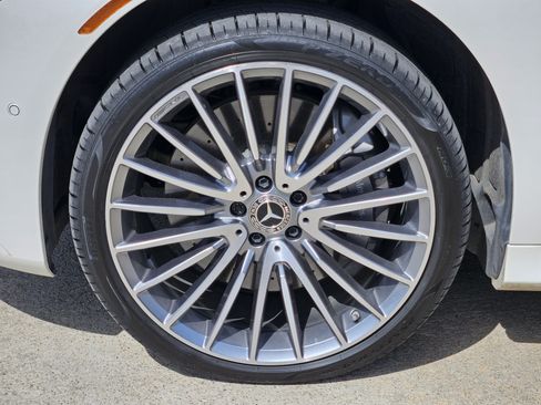 Used 2023 Mercedes-Benz S 500 4MATIC image 11