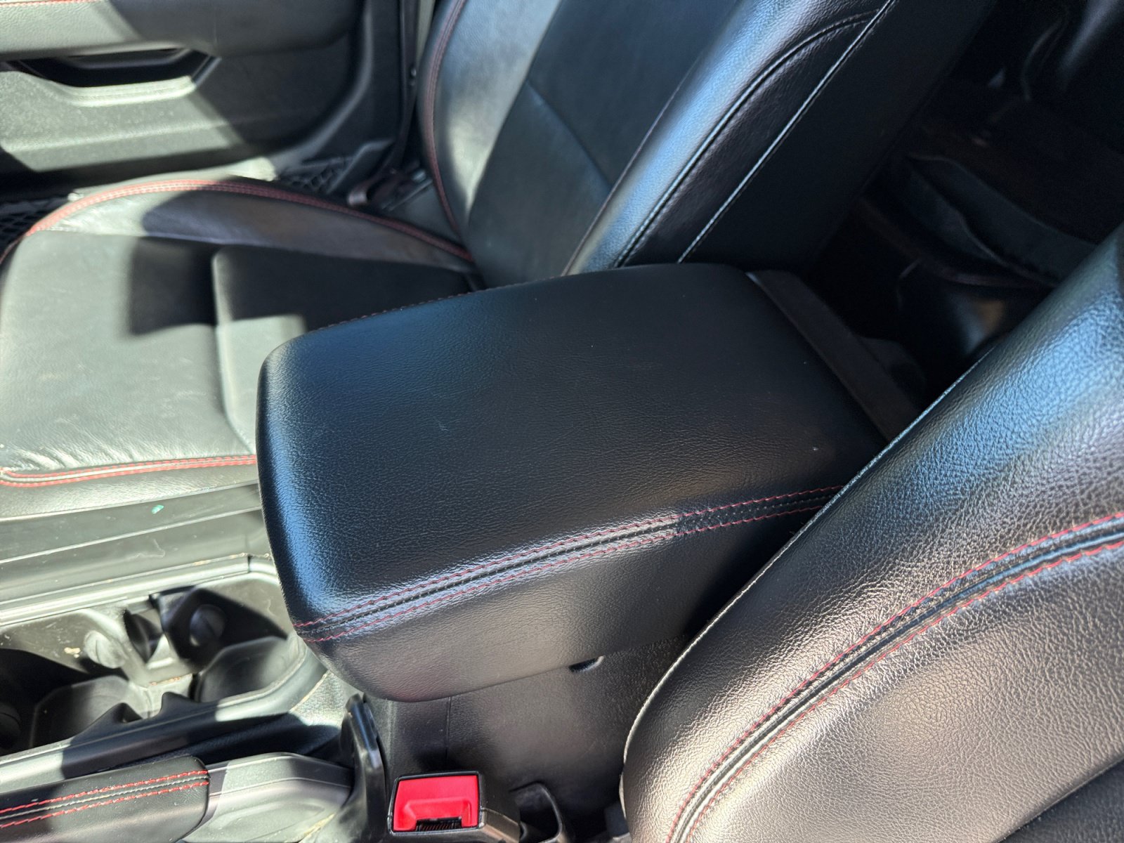 Used 2020 Jeep Gladiator Rubicon AWD/4WD image 14