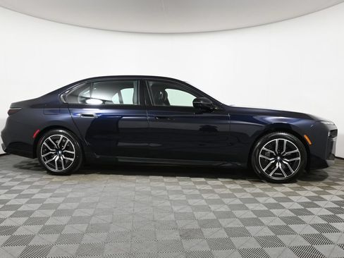 Certified 2024 BMW 760i xDrive AWD/4WD image 8
