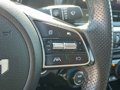 Used 2023 Kia Forte GT-Line image 22