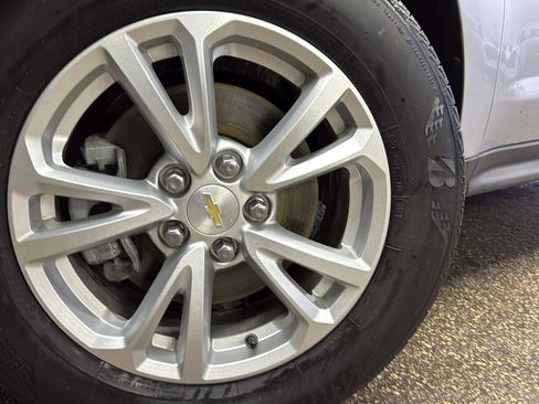 Used 2017 Chevrolet Equinox LT w/ Convenience Package image 7