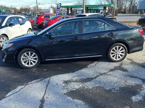 Used 2012 Toyota Camry XLE image 2