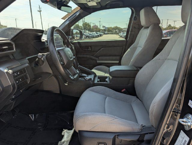 Used 2024 Toyota Tacoma SR5 AWD/4WD image 27